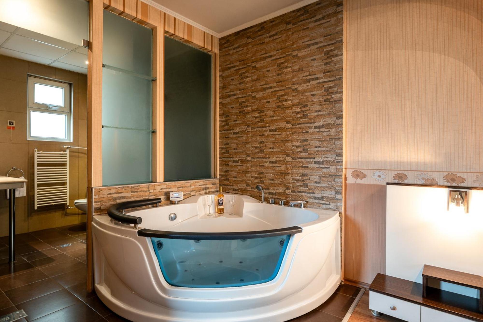 Spa Hotel Holiday ヴェリングラード エクステリア 写真