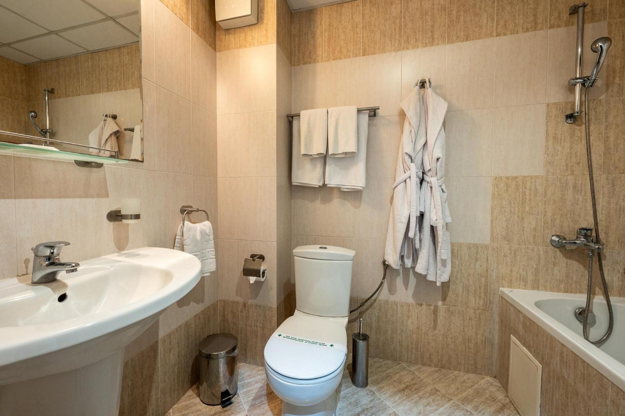Spa Hotel Holiday ヴェリングラード エクステリア 写真
